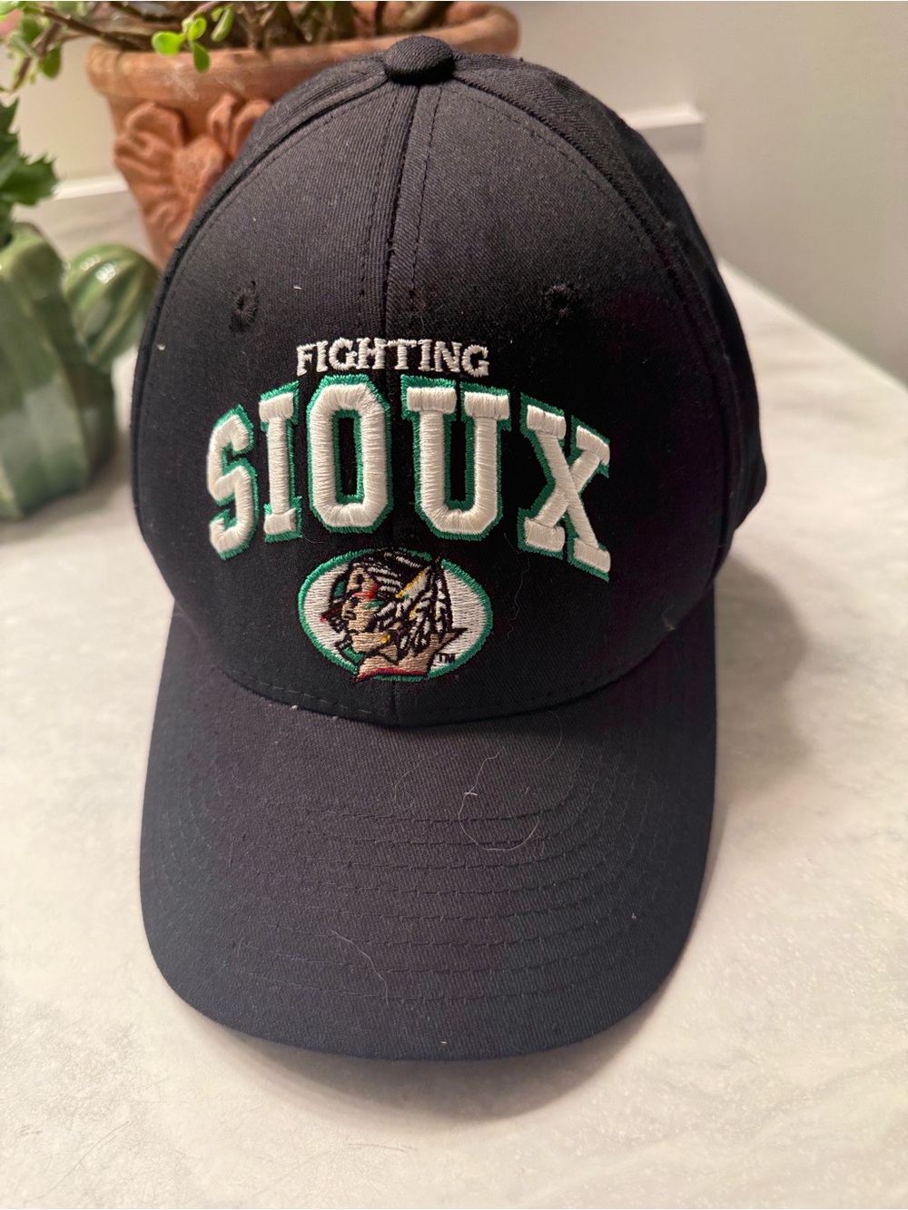 North Dakota Fighting Sioux Baseball Hat Collectable